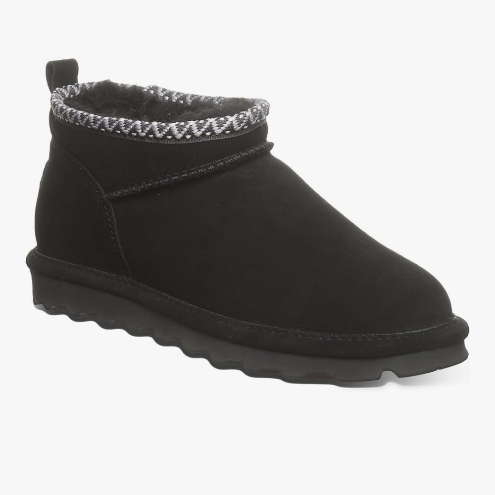 BearPaw Lana Crochet Black Boots Sz 7.5 NWT